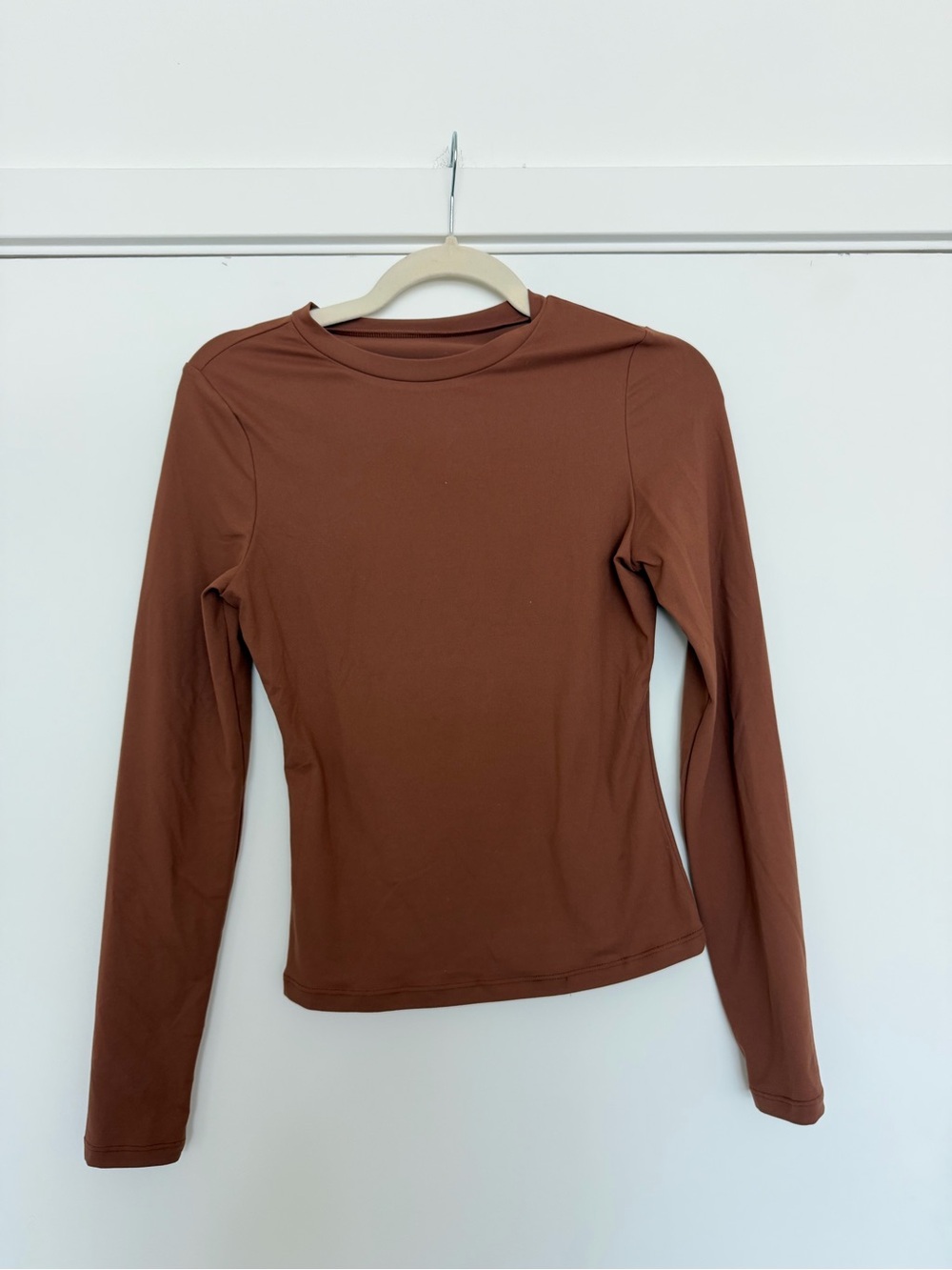 Everyday Long-Sleeve Crewneck Top - Brown